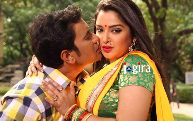 Bhojpuri actress Amrapali Dubey and Nirahua stage performance video is getting viral