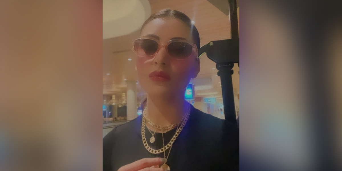 Urvashi Rautela spotted in an all-black outfit, channels the inner Diva