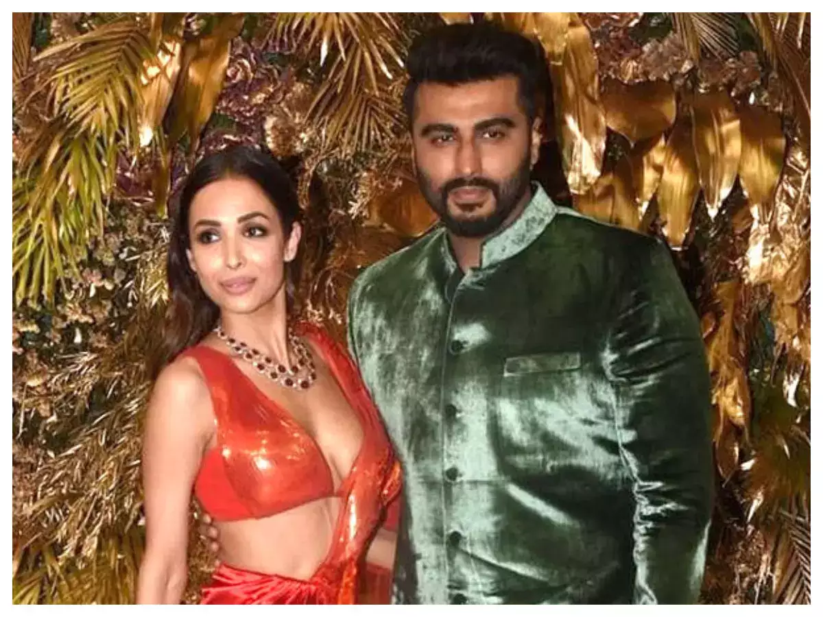 Rumours flouting Malaika Arora, Arjun Kapoor to Tie the Knot in Nov or Dec 2022 in Intimate Wedding